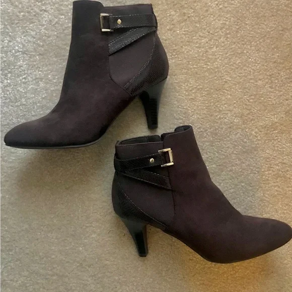 NEW Karen Scott Major Brown High Heel Bootie - Picture 7 of 12